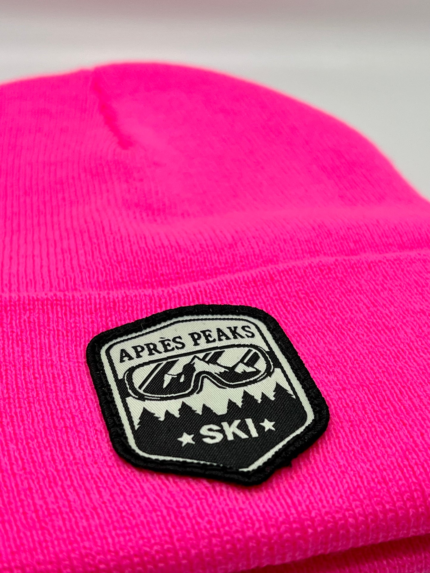 Après Peaks Beanies