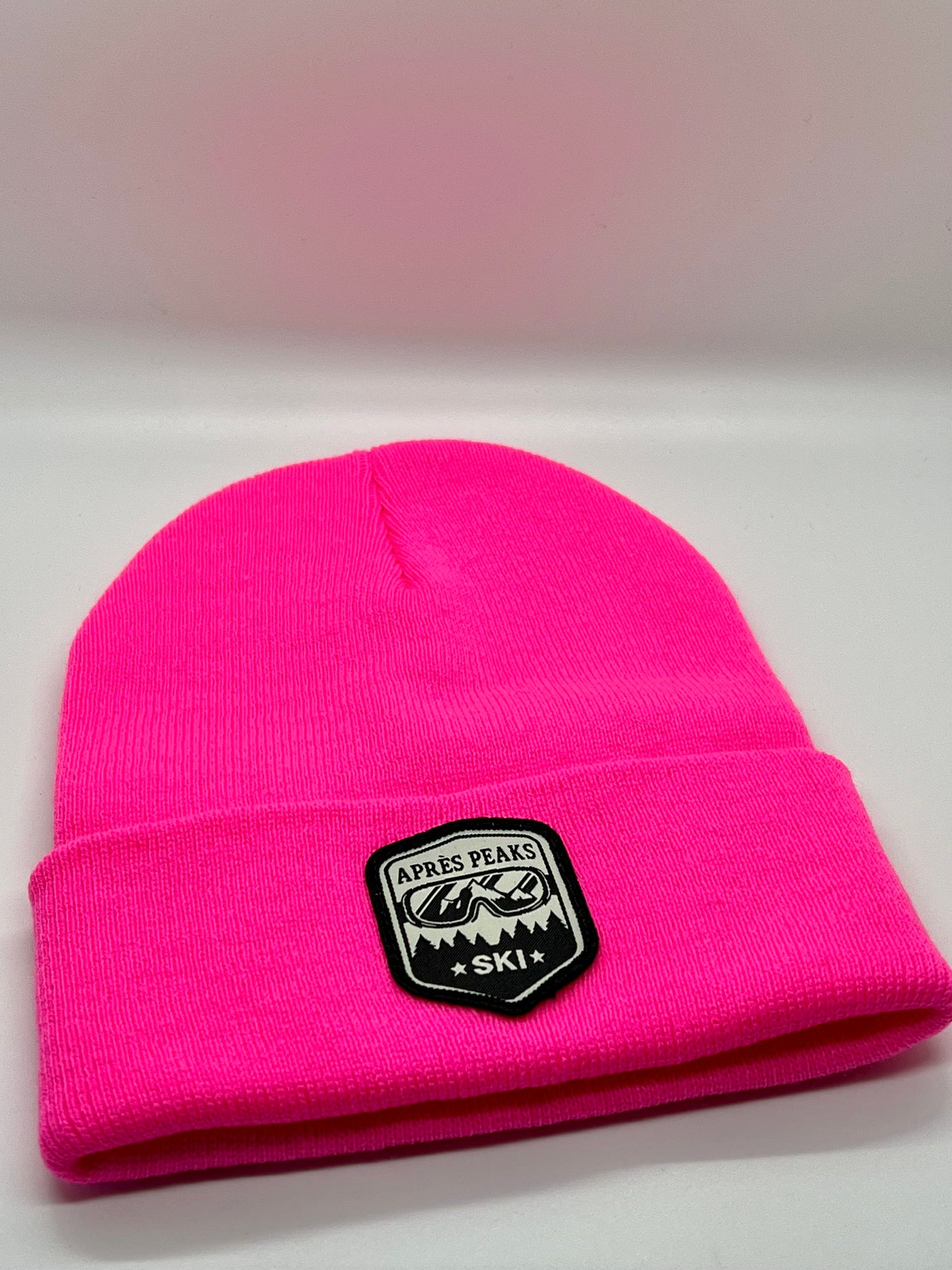 Après Peaks Beanies